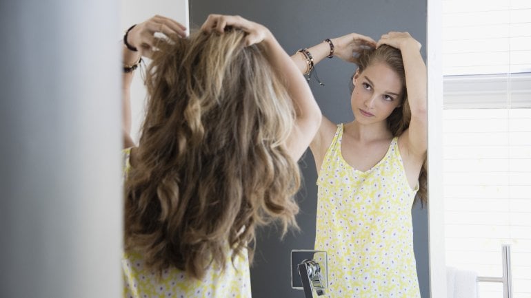 Haarausfall durch Stress: Anzeichen für hohe Cortisolwerte