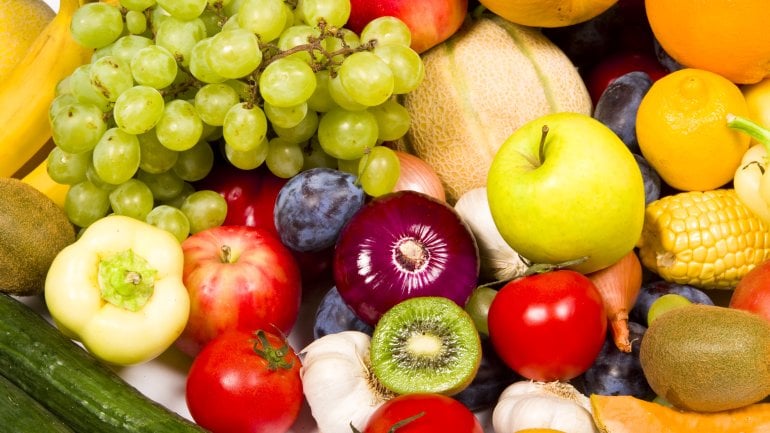 Das Bild zeigt Obst und Gemüse.
