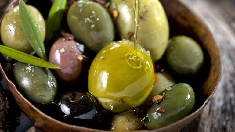 Olivenöl und Oliven: Wertvolle Fettsäuren