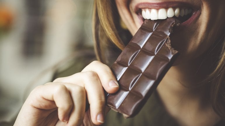 Zartbitterschokolade liefert gesunde Fette