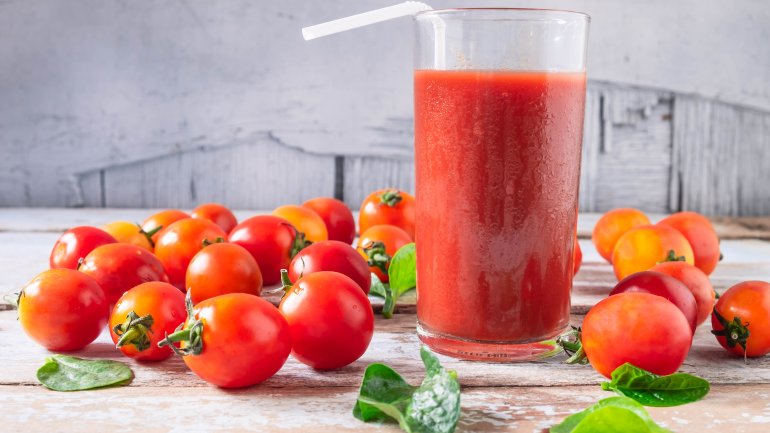 Frühstück im Sommer: Tomaten-Smoothie