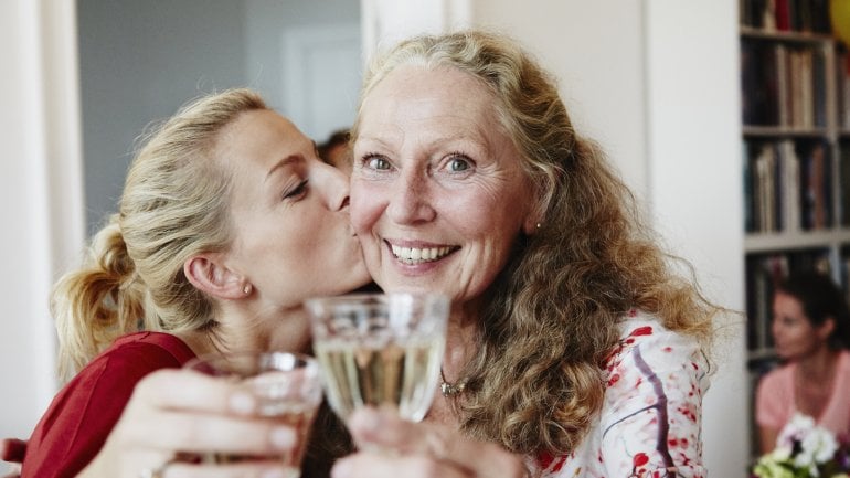 Osteoporose vorbeugen: Wenig Alkohol trinken