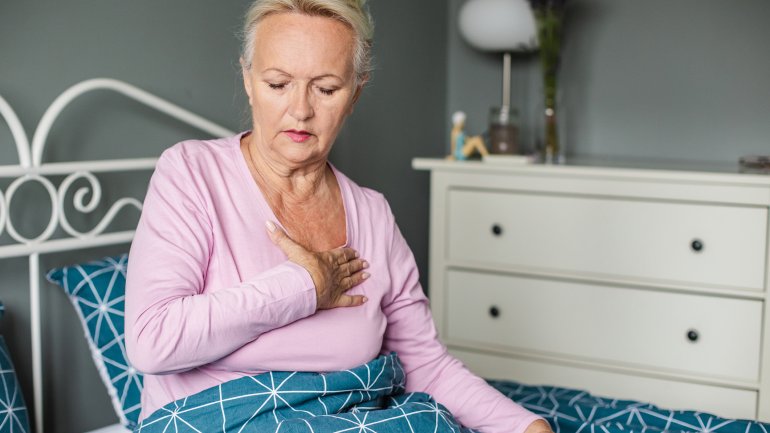 Atembeschwerden und Atemgeräusche: Symptome bei Schilddrüsenkrebs