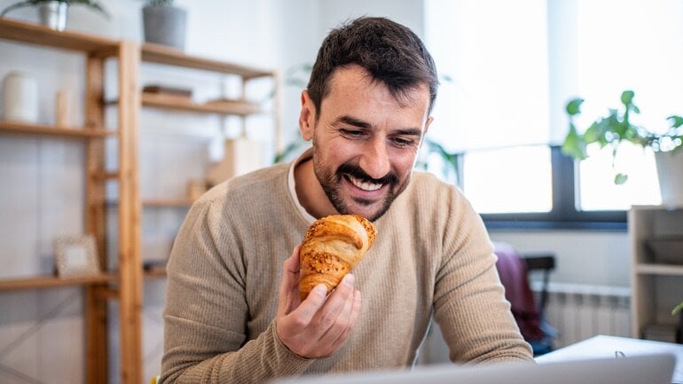Snacks können für die Leber zum Problem werden