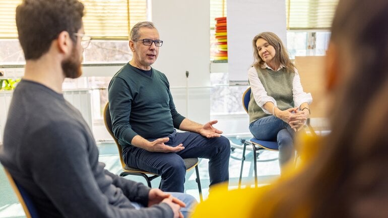 Tipps für den Alltag mit Morbus Crohn? Unterstützung suchen