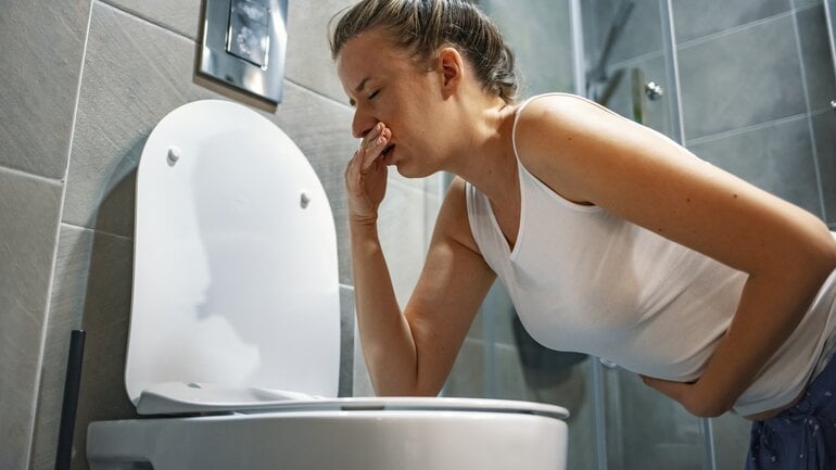 Plötzliches Erbrechen bei der Cannabis-Krankheit