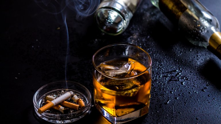 Alkohol und Rauchen bei Morbus Crohn