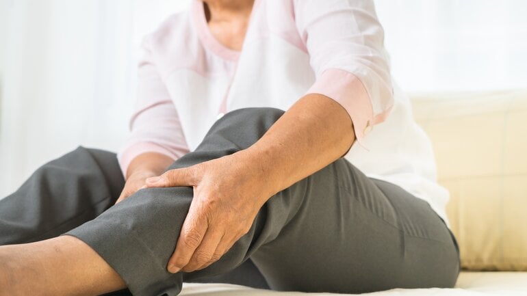 Muskelinfarkt äußert sich durch Verhärtung und Druckschmerz