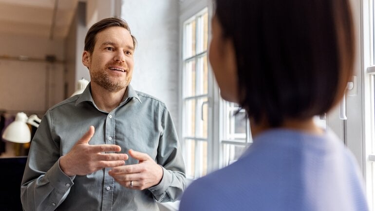 Pseudodemenz Symptome: Sprachliche Schwierigkeiten