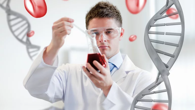 Das Bild zeigt eine Person, die eine rote Flüssigkeit untersucht. Im Vordergrund eine DNA-Helix.