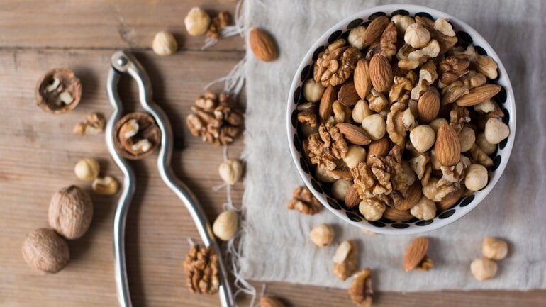 Lebensmittel für reine Arterien: Nüsse und Samen