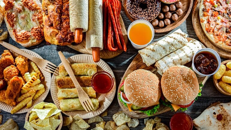 Was den Arterien schadet: Ungünstige Lebensmittel