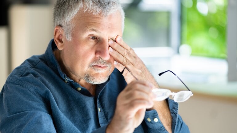 Arteriosklerose am Hals: Mögliche Symptome im Körper