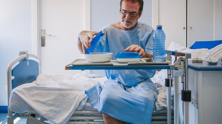 Bauchspeicheldrüsenkrebs: Ernährung nach OP langsam aufbauen