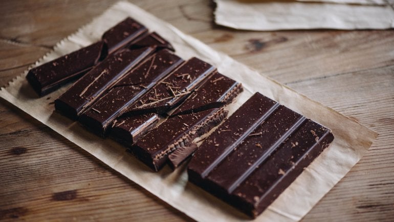 Leckerstes blutdrucksenkendes Lebensmittel: Dunkle Schokolade