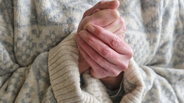 Ständiges Frieren: Durchblutungsstörungen können Ursache sein