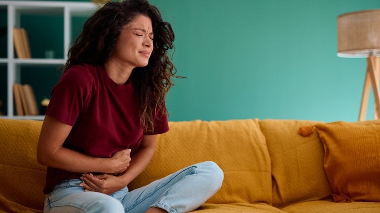 Akutes Abdomen: Plötzlich starke Bauchschmerzen sind Symptom