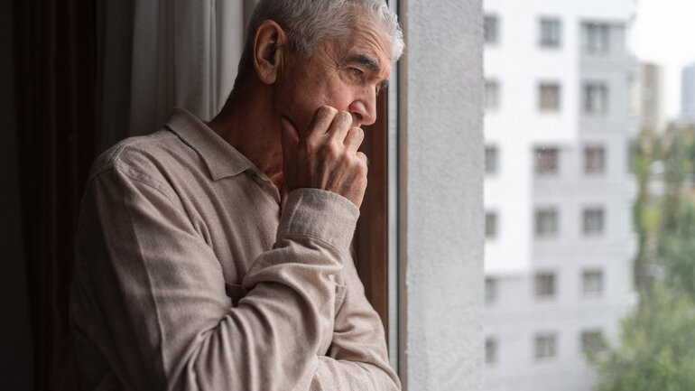 Altersdepression: Sozialer Rückzug und Isolation