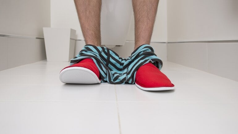 Analkanalstenose: Stuhlschmieren als Symptom