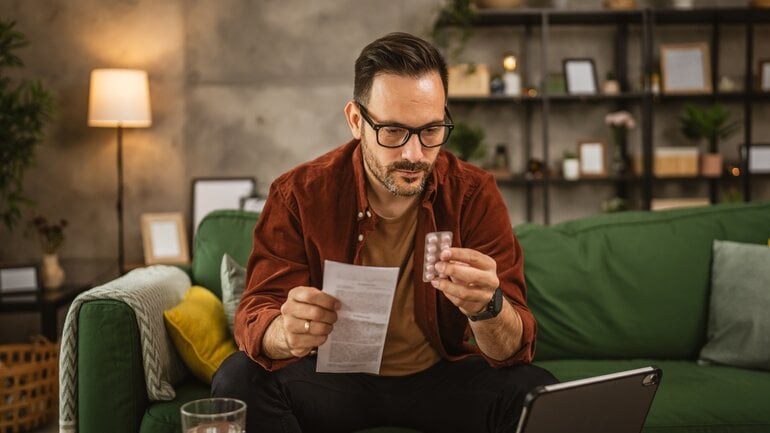 Blaue Flecken ohne Grund? Bestimmte Medikamente als Ursache