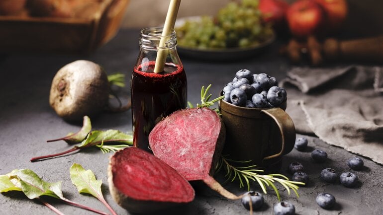 Schnelles Hausmittel gegen Bluthochdruck: Rote Bete-Saft