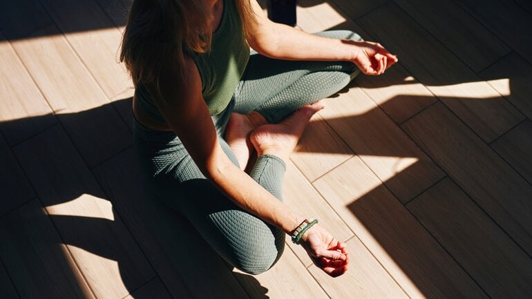 Entspannungsübungen: natürliches Mittel, um Bluthochdruck zu senken