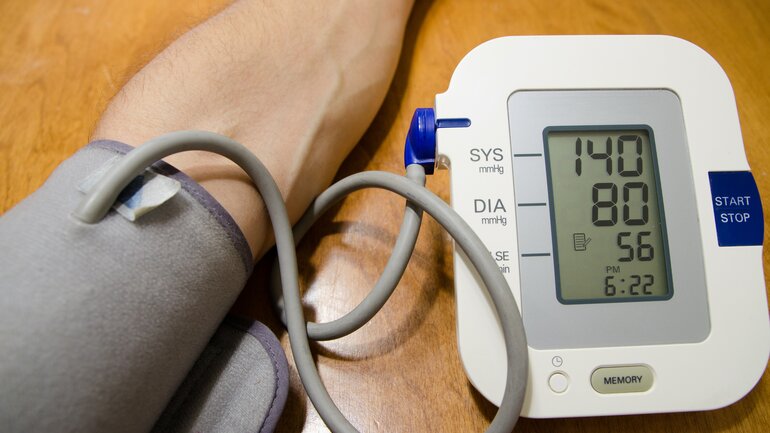Fakt: Schon leichte Hypertonie verkürzt die Lebenserwartung