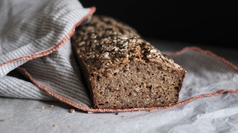 Ballaststoffreiche Lebensmittel helfen, den Blutzucker zu senken