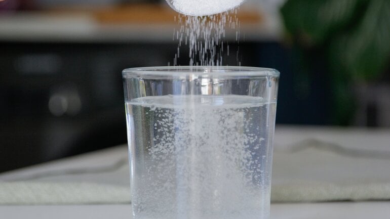 Elektrolytlösung Schritt für Schritt selbst herstellen