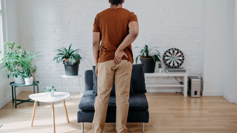 Schleim im Stuhl und Nässen am After