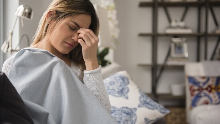 Spätfolgen: Symptome bei Reaktivierung des Epstein-Barr-Virus