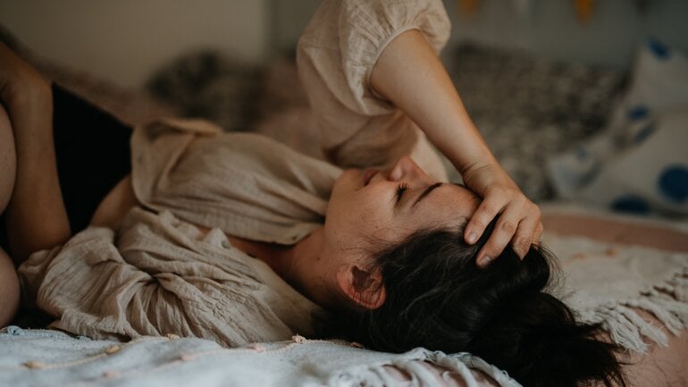 Fibromyalgie: Symptome sind Kopfschmerzen und Migräne