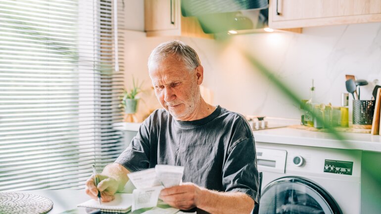 Schwierigkeiten im Alltag treten bei Frühdemenz auf