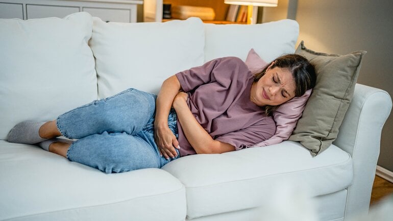 Gastritis: Frühes Symptom sind Oberbauchschmerzen