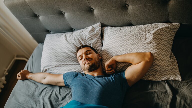 Menschen mit gutem Stuhlgang sind entspannt und ausgeschlafen