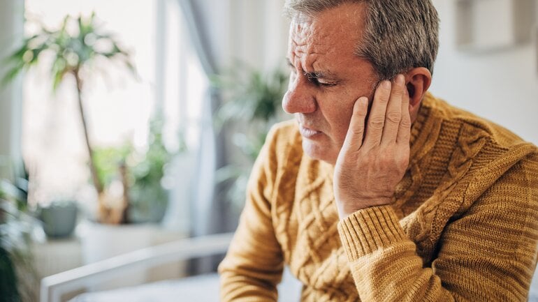 Gürtelrose am Ohr: Schwere Komplikationen drohen