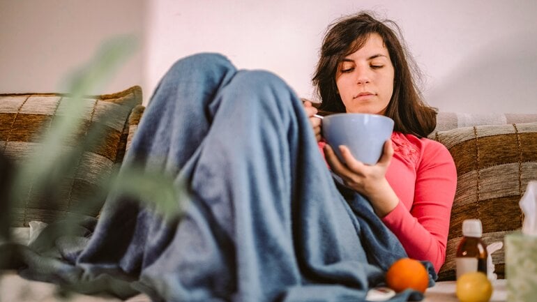 Omas Hausmittel: Hühnersuppe gegen Erkältung