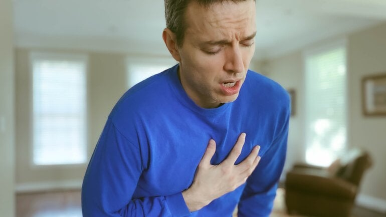 Perikarderguss: Komplikation bei Herzbeutelentzündung