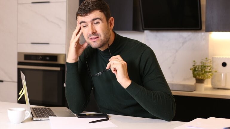 Sehstörungen als mögliches Warnzeichen einer Hirnblutung