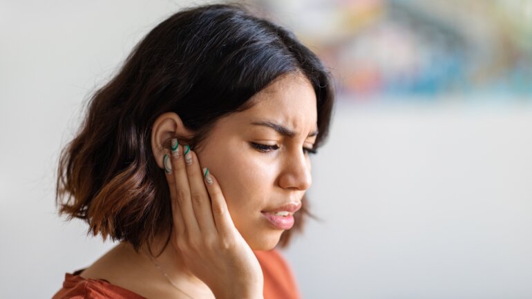 Einseitiger Druck auf dem Ohr: Warnsignal für einen Hörsturz