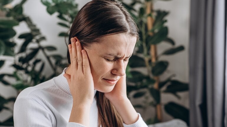 Symptom für einen Hörsturz: Ohrgeräusche