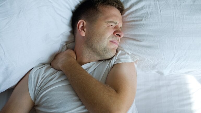 Schmerzen im Ruhezustand bei Knocheninfarkt