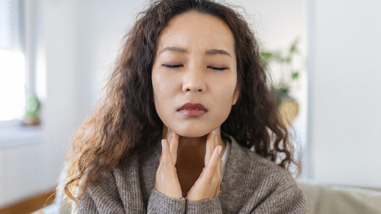 Knubbel am Hals seitlich: Oft geschwollene Lymphknoten