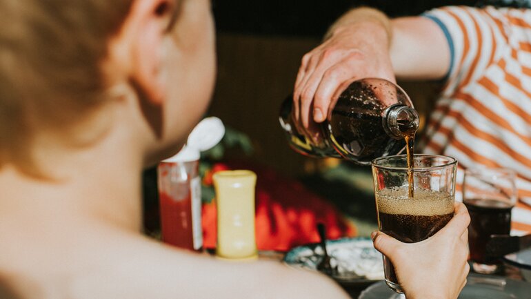 Zuckerhaltige Getränke erhöhen das Risiko für Darmkrebs