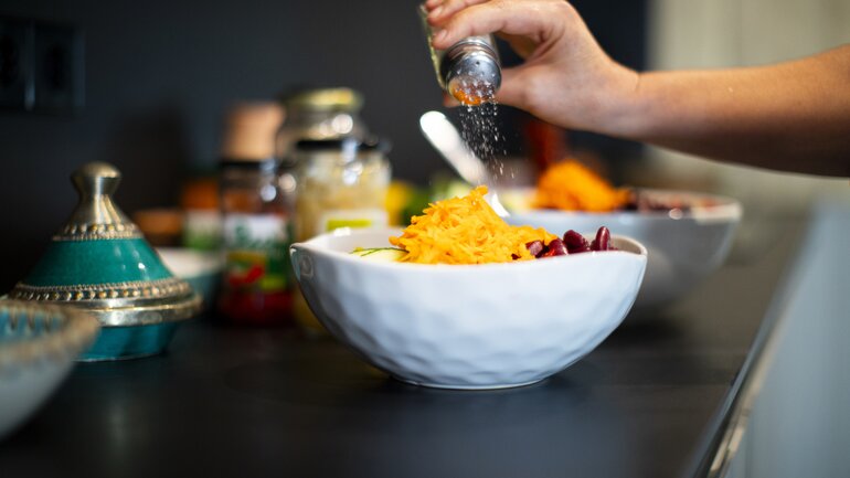 5. Zu viel Salz kann Leber schädigen