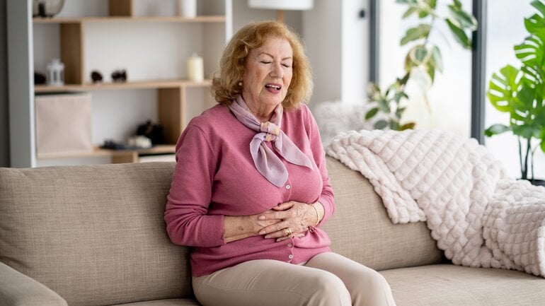 Völlegefühl und Blähungen bei Leberentzündung