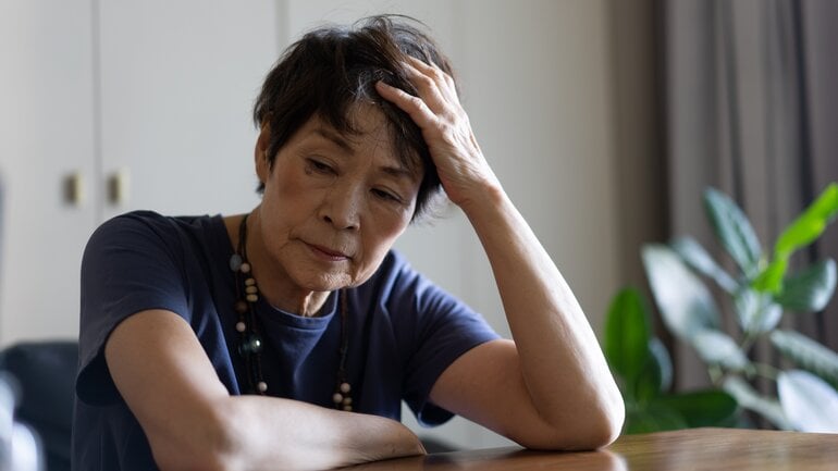 Lewy-Körper-Demenz: Schwankende Aufmerksamkeit und Wachheit