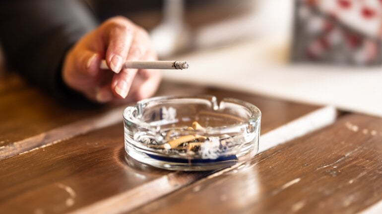 Rauchen oder Passivrauchen bei Lungenentzündung vermeiden