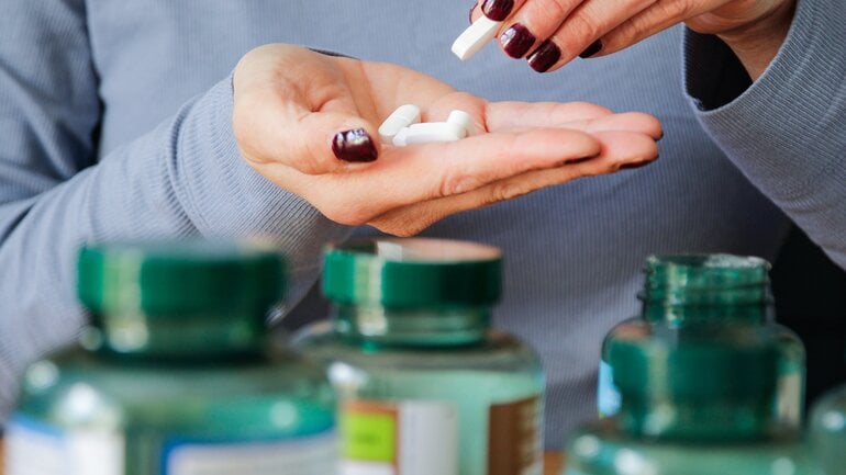 Nahrungsergänzungsmittel und pflanzliche Mittel können Leber schädigen