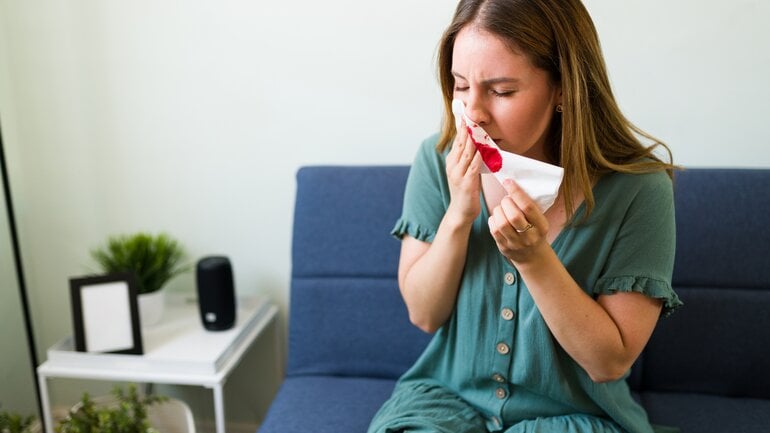 Nasenbluten ohne Grund? Ursache ist oft trockene Luft
